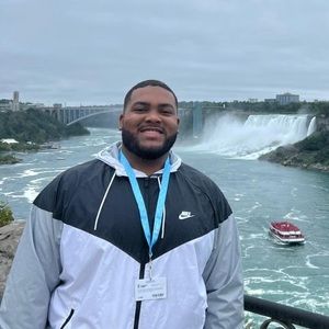 Meet your Posher, Darius